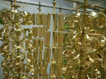 Χρυσό επίστρωμα κασσίτερου στο κόσμημα, πραγματικός χρυσός 24K που ψεκάζει depositon στα ρολόγια, χρυσό PVD επίστρωμα κοσμήματος